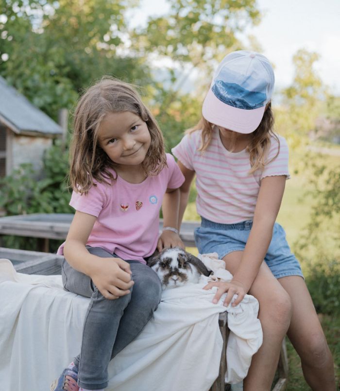 Auch die kleinen Tiere m&ouml;chten gestreichelt werden - Ferienhof Mair